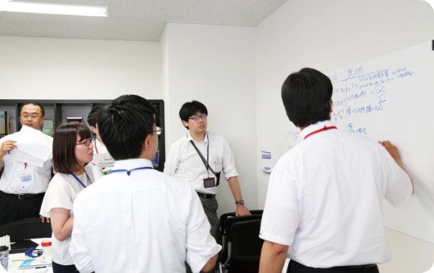 WEB制作チーム
